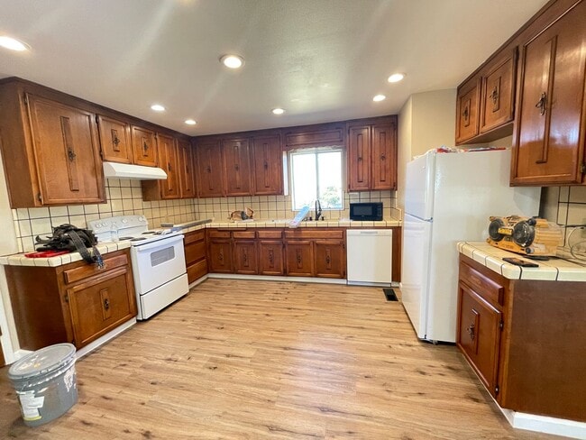 Photo - 3 bed / 2 ba house - S. Yuba City