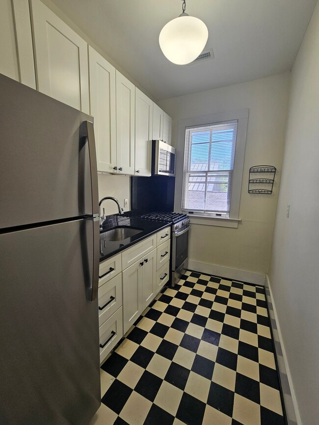 Photo - 315 S 5th Ave Unit #2