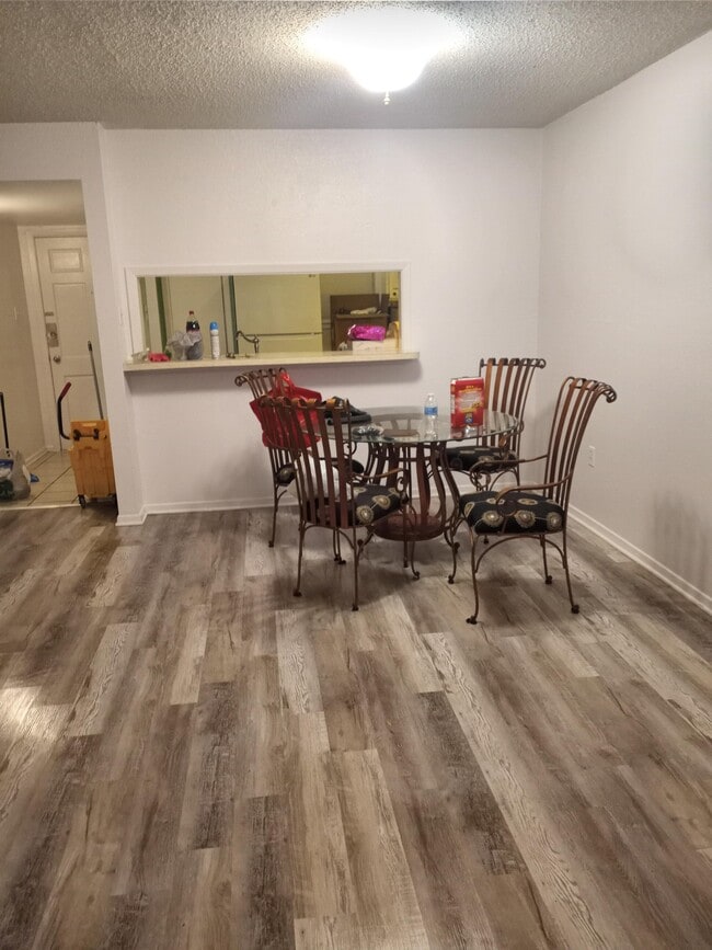 Building Photo - 675 Wooddale Blvd Unit 88