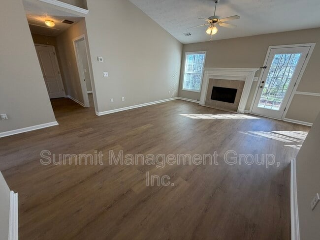 Photo - 25 Stephens Way