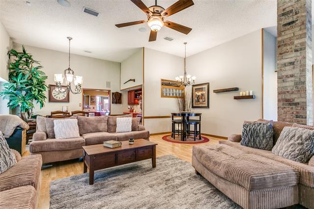 Photo - 319 Ashley Dr