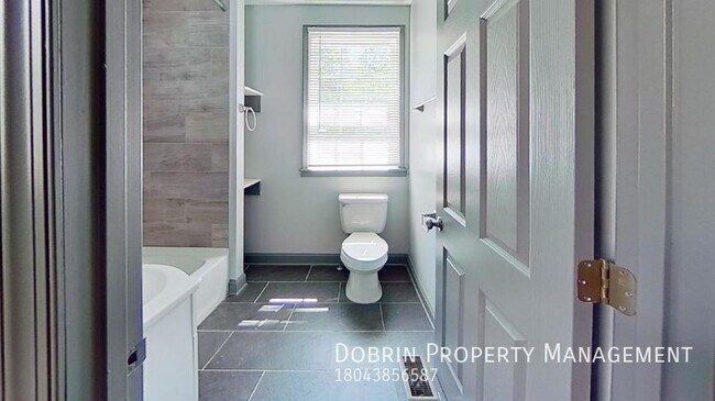 Photo - 323 S Cherry St