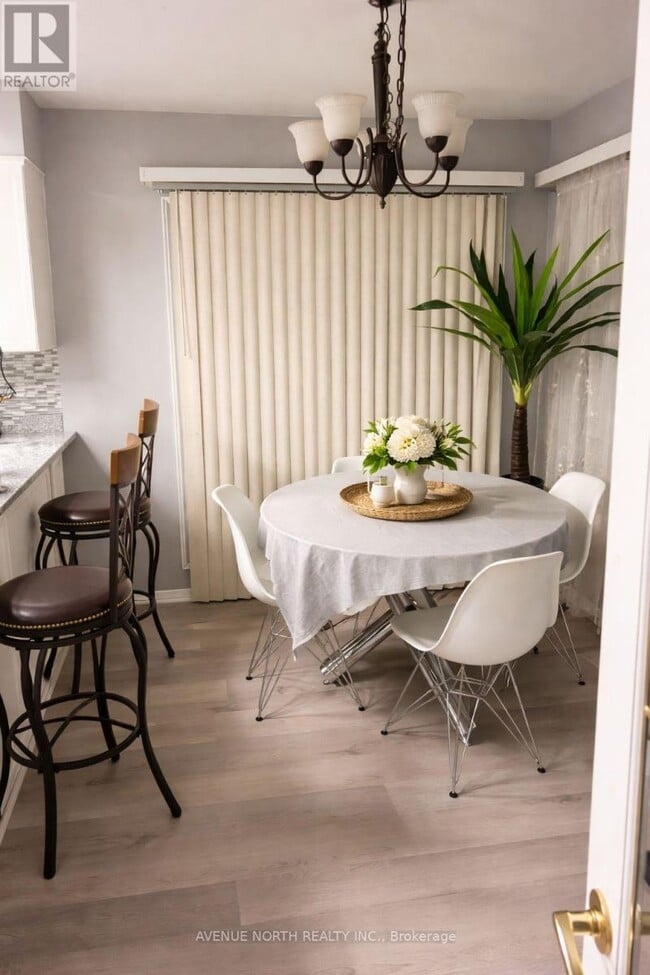 Photo - 1533 Burningtree Ct