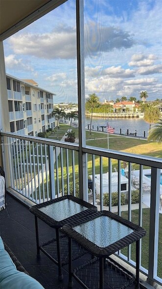 Photo - 230 N Federal Hwy Unit 305