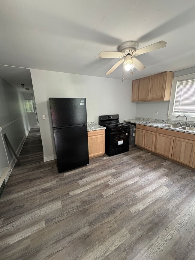 Photo - Cozy Downstairs Unit Unit Apt A