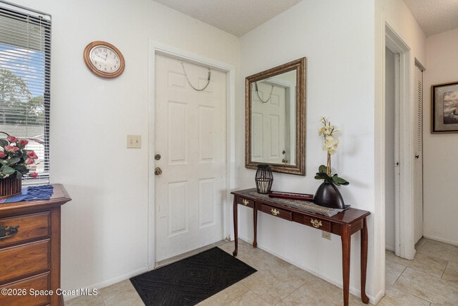 Photo - 800 Starland St SE
