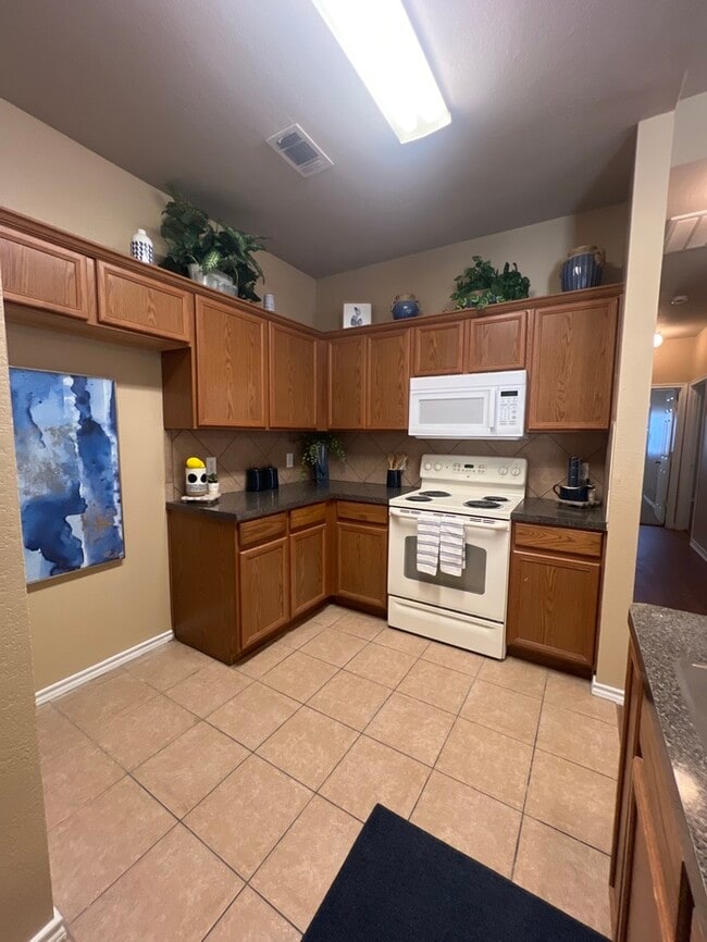 Photo - Updated Stunning Duplex 3/2 duplex in Burleson