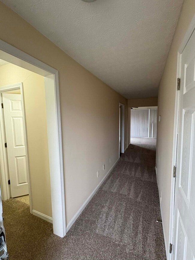 Photo - 1615 Highland Way