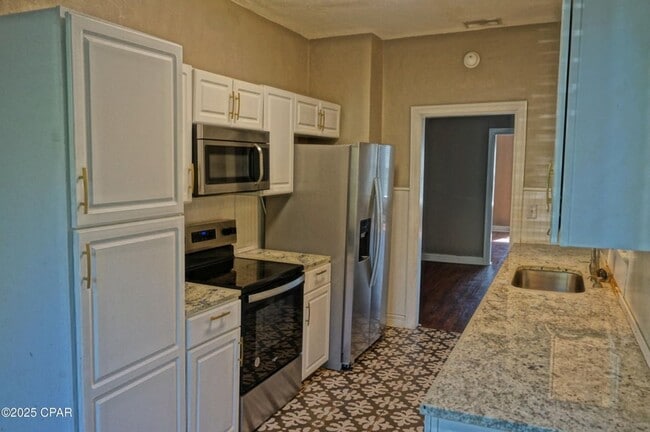 Photo - Beautiful 3/1 with Hardwood Floors in Marianna