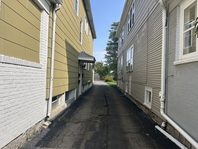 Photo - 473 Colvin Ave