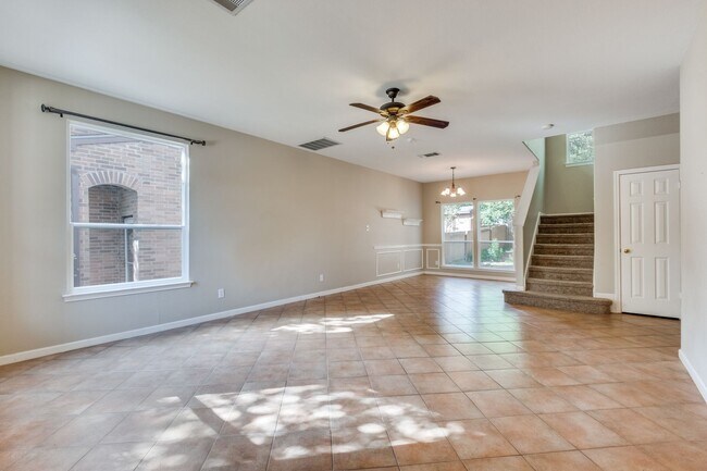 4 Bedroom/2.1 Bathroom Oak Ridge Village - 4 Bedroom/2.1 Bathroom Oak Ridge Village House