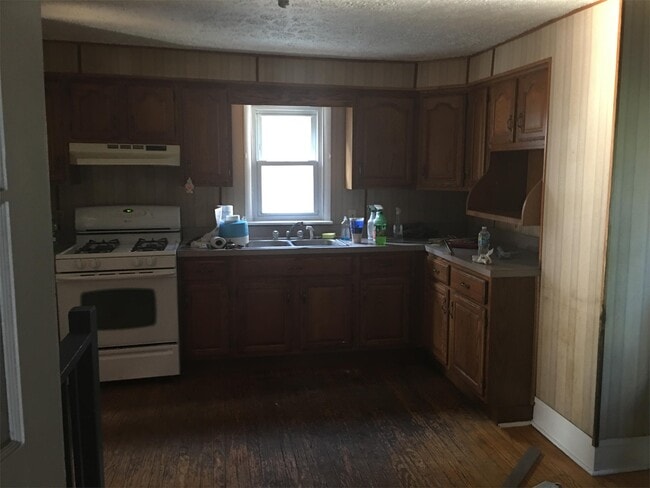 Photo - 522 N High St