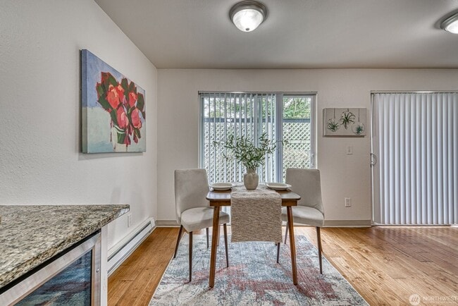 Photo - Union Bay Condo 2 bed/1 bath Unit 12