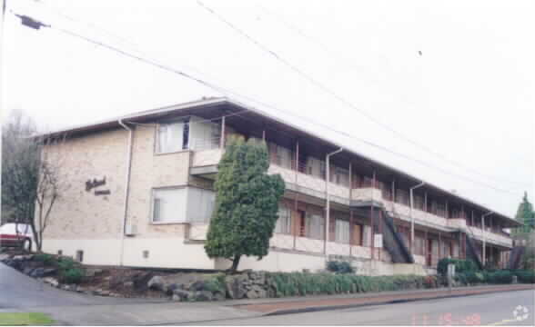 Upland Terrace Apartments - Upland Terrace Apartments