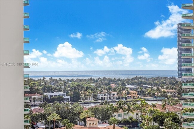 Photo - 20000 E Country Club Dr Unit 1211