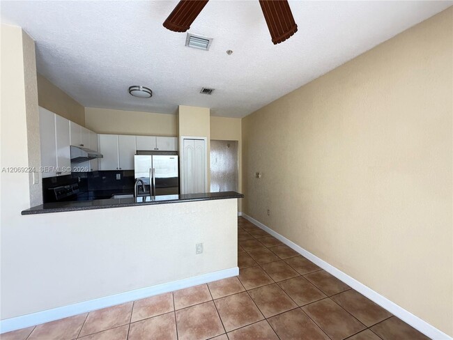 Photo - 7250 NW 177th St Unit 203-16