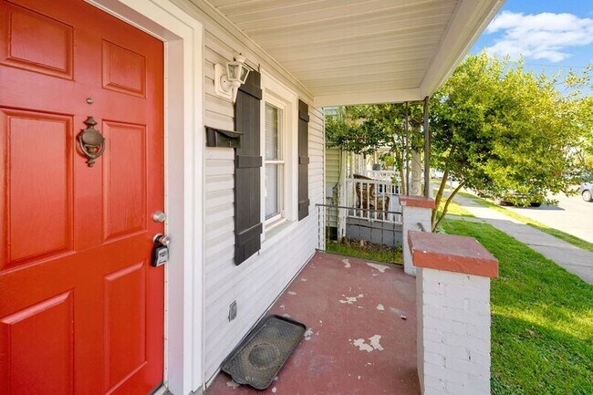 Photo - 610 Shepherd St