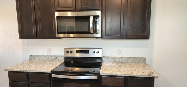 Photo - 18312 Speculator Ln