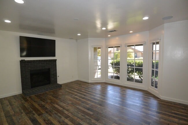 Photo - 4003 W Hillsdale Ct