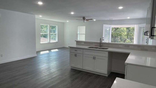 Photo - ? Brand-New Unit – 3 Bedrooms, 2.5 Bathroo...