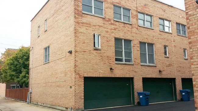 Photo - 7241 Franklin St