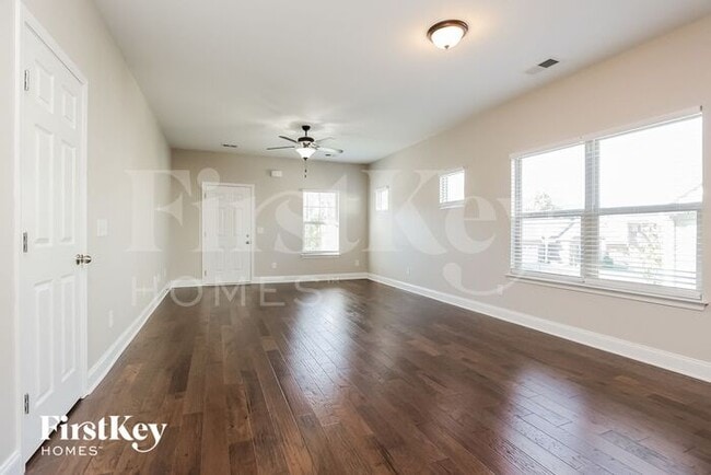 Photo - 175 Bexley Way