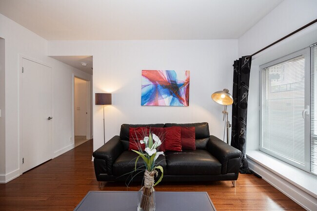 Photo - 244 Rue De la Gauchetière O Unit ID1261769P