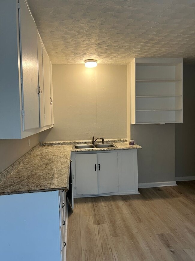 Photo - 235 N Oakland Ave Unit 235 N Oakland Ave