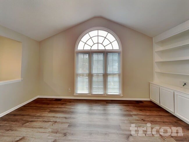 Photo - 703 Players Ct