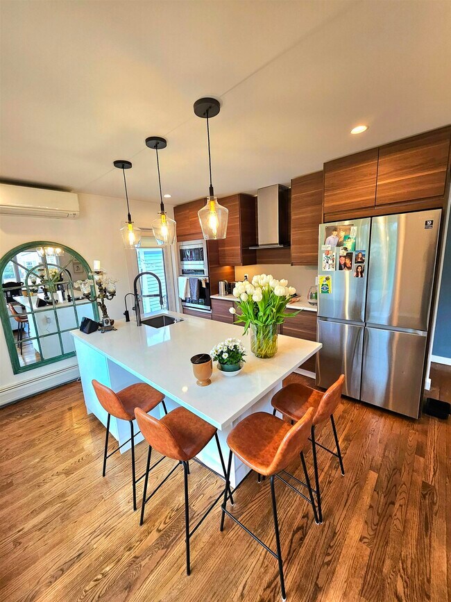 Photo - 301 E Glen Ave