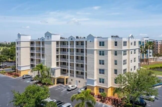 Photo - 1200 Country Club Dr Unidad 3503