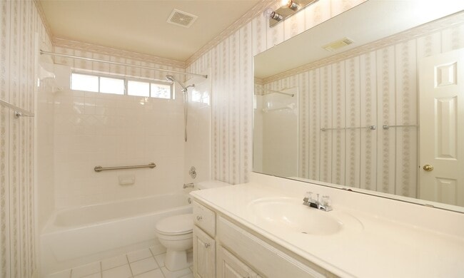 Photo - 7502 Holly Ct Estates Dr