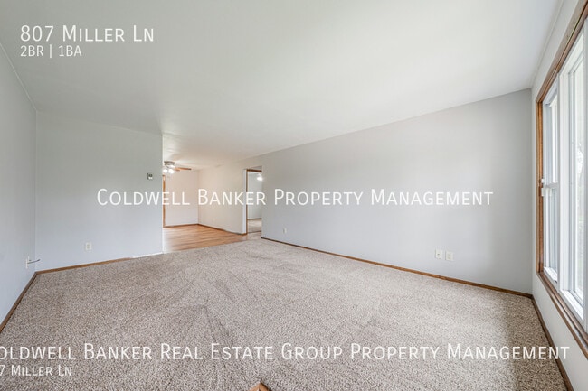 Photo - 807 Miller Ln