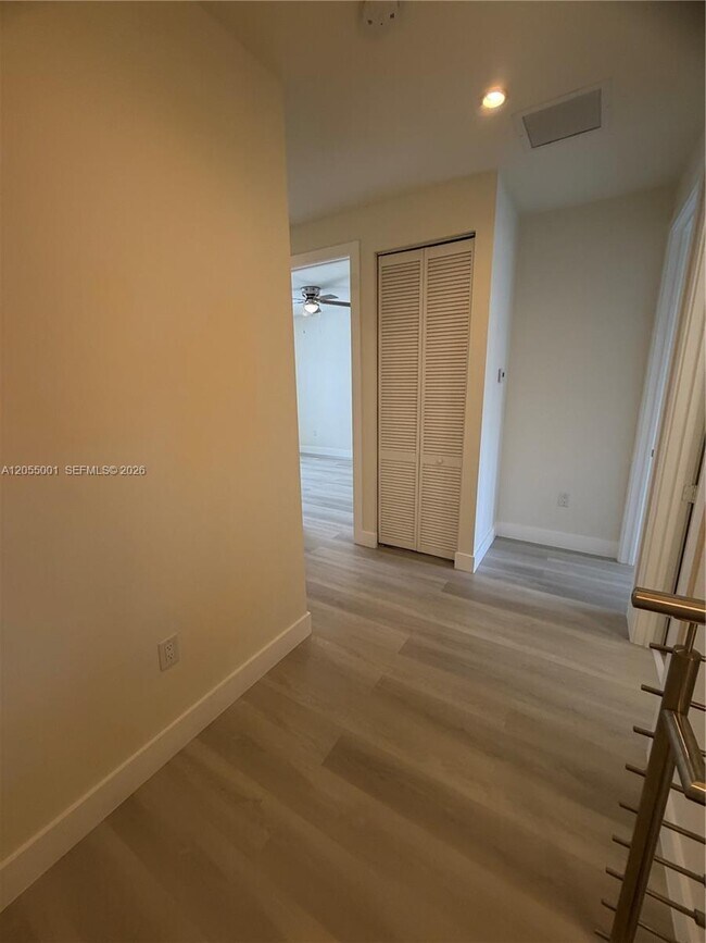 Photo - 6440 NW 103rd Psge