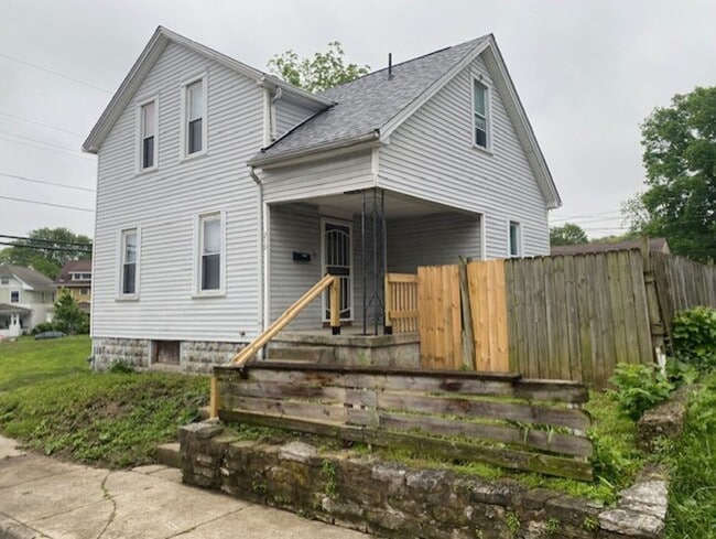 Two bedroom, one bathroom single home in D... - Two bedroom, one bathroom single home in D...