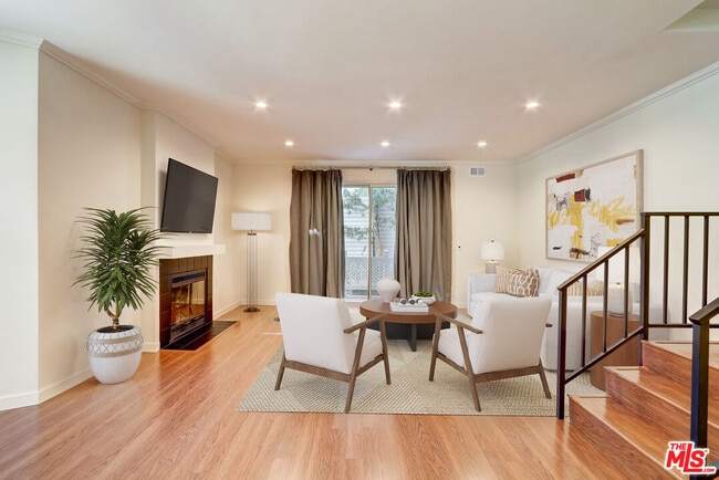 Photo - 8505 Gulana Ave Unidad 6101 Rental