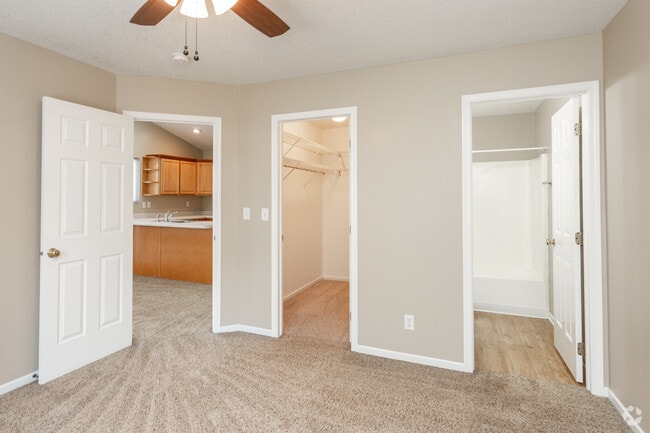 2BR, 2BA - Sandpiper/885 SF - Bedroom