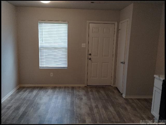 Photo - 1304 Yarrow Dr