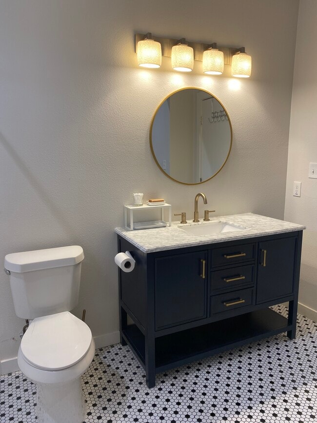 Photo - 6700 Columbia Dr