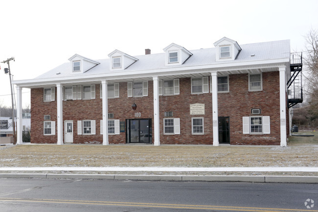 Clayton Square - Clayton Square Apartments