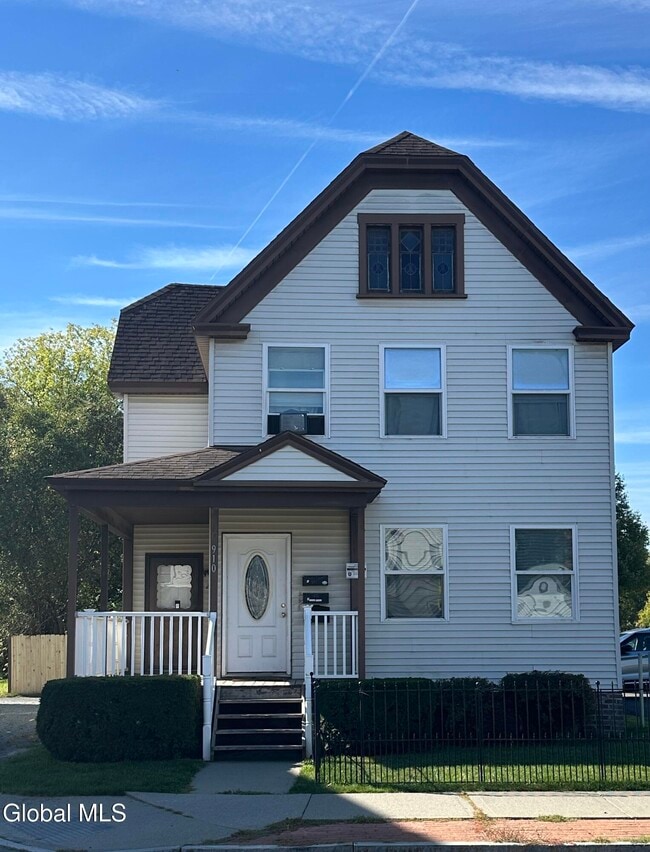 Building Photo - 910 19th St Unit 1