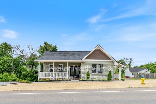 Photo - 312 N Main St