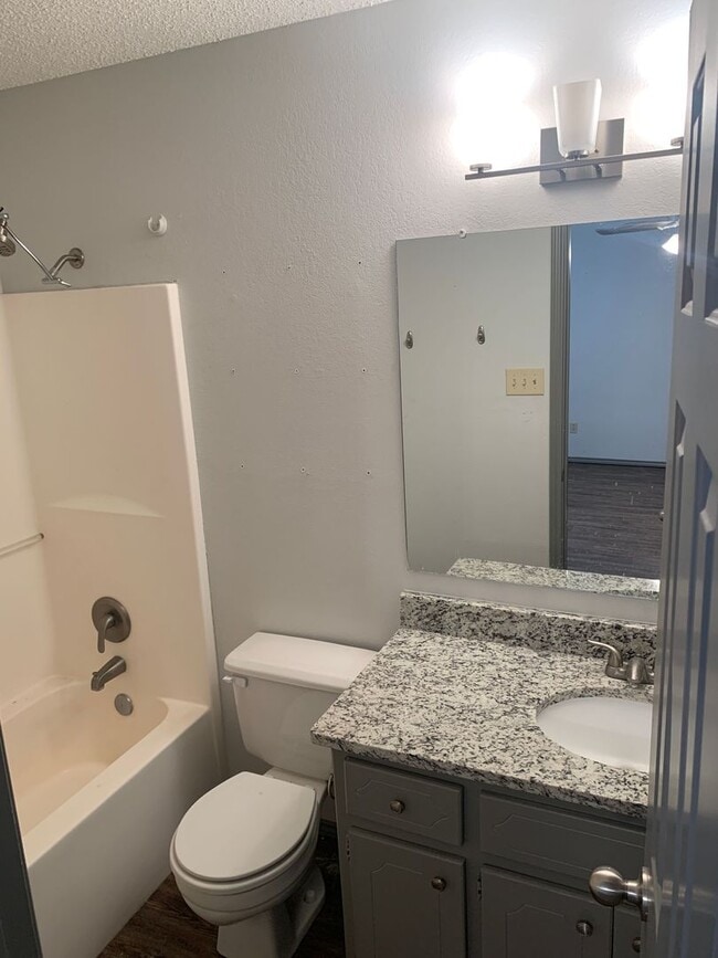 Photo - Cozy 2 bedroom 1 1/2 bath in Friendship ISD!
