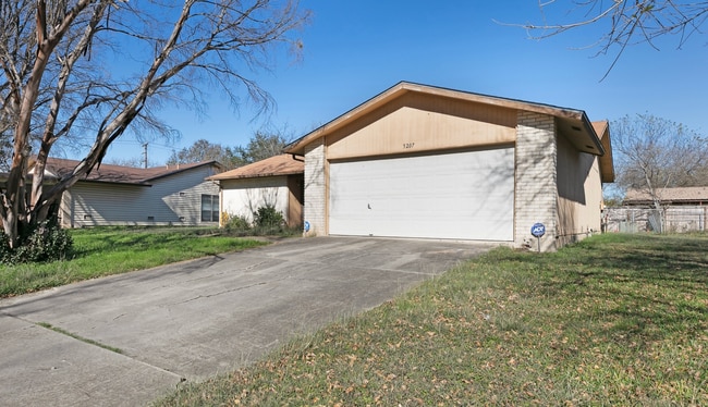 Photo - 5207 Tom Stafford Dr