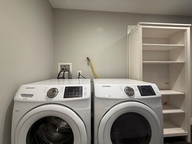 912 N Humboldt St Unit B