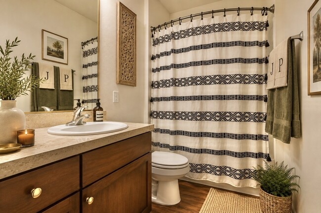 Wilmington I - Guest Bathroom