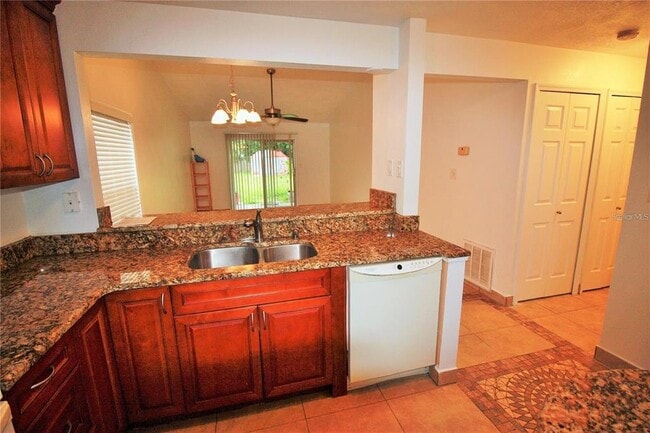 Photo - 2707 Mayer St