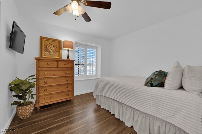 Photo - 148 Triberg Ct