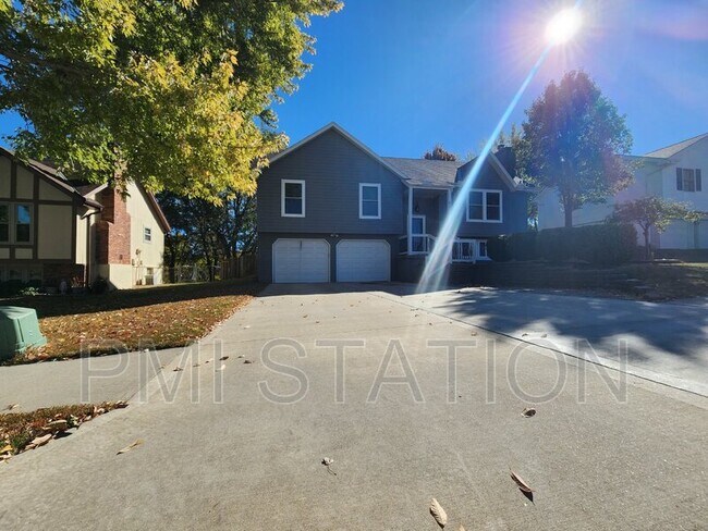 Photo - 8701 N Pomona Ave