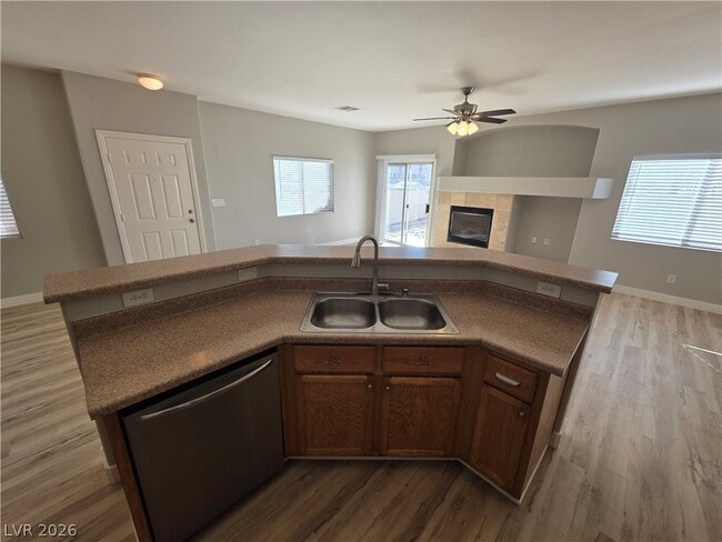 Building Photo - 6589 Tumbleweed Ridge Ln Unit 103